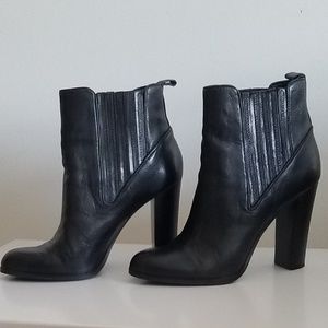 EUC NINE WEST BOOTIES